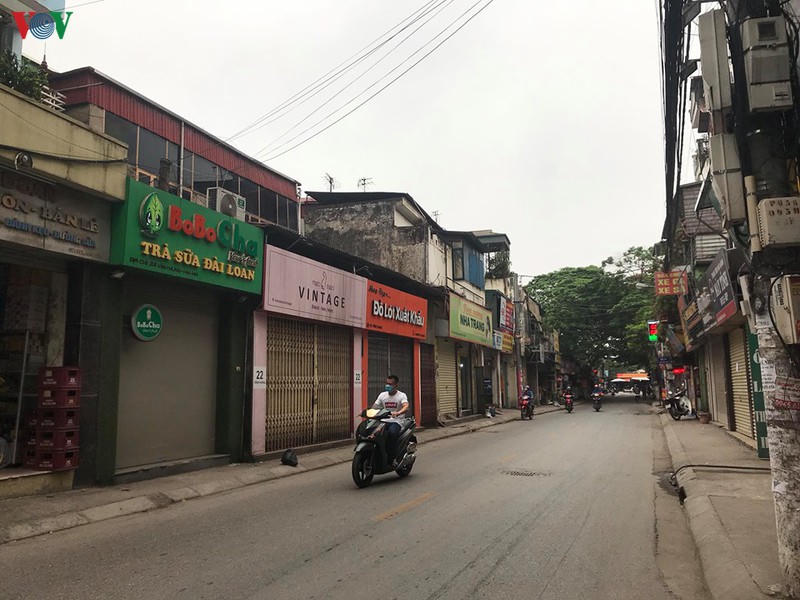 anh: nguoi ha noi binh tinh trong nhung ngay