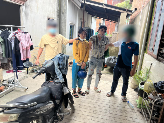 Các đối tượng bị lực lượng chức năng bắt giữ