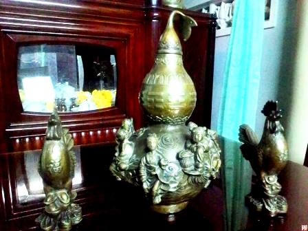 Một số loại b&igrave;nh giống b&igrave;nh hồ l&ocirc; giả cổ như anh Viện mua (ảnh Nguyễn Phước)