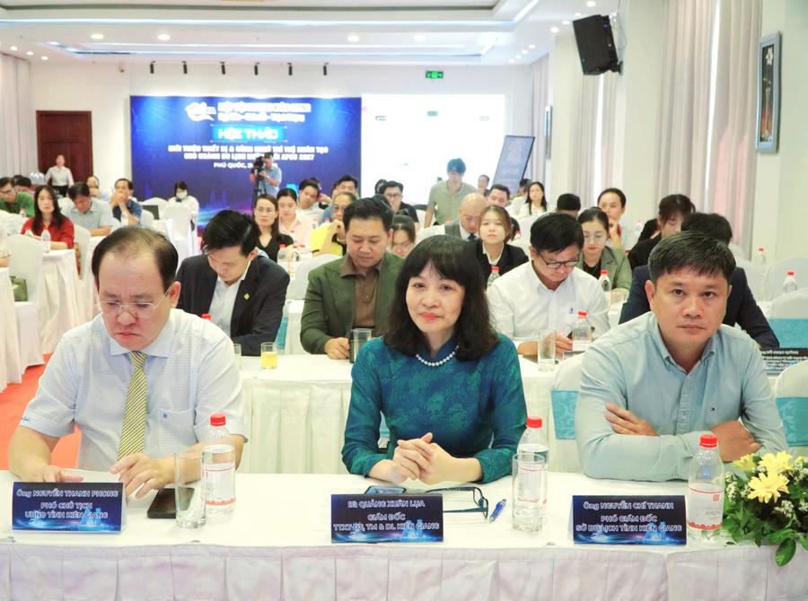 Các đại biểu tham dự hội thảo