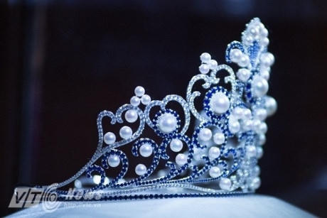 Chiếc vương miện quý phái sẽ tìm được chủ nhân trong Chung kết Hoa hậu VN 2016. (Ảnh: VTC)