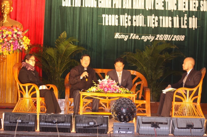 Chia sẻ từ đại diện cơ sở và cá nhân có thành tích tốt trong công tác thực hiện nếp sống văn minh trong trong cưới hỏi, tang lễ và lễ hội.