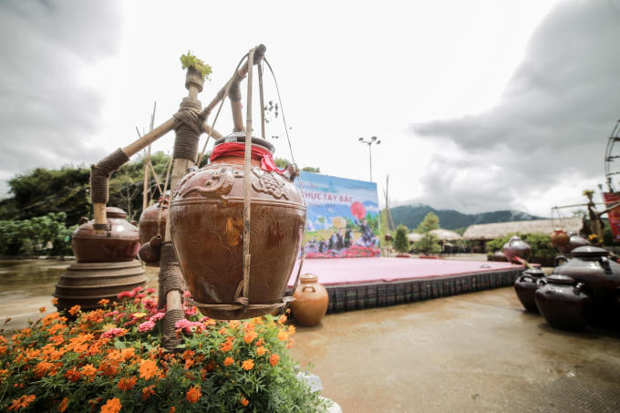 Nghỉ h&egrave; rồi, l&ecirc;n Kh&ocirc;ng gian ẩm thực T&acirc;y Bắc Sun World Fansipan Legend th&ocirc;i!