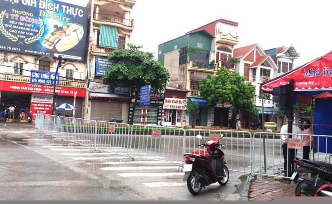 TP.Hải Dương từng lập chốt chặn khi có ca nhiễm COVID-19.