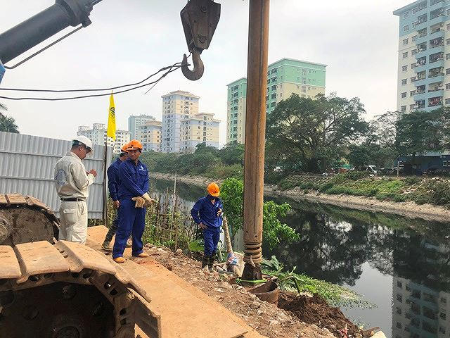 Lễ động thổ thi công cầu Bắc Linh Đàm. Ảnh: T.Đảng.