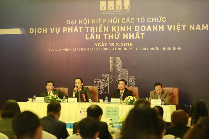 Đoàn Chủ tịch điều hành Đại hội