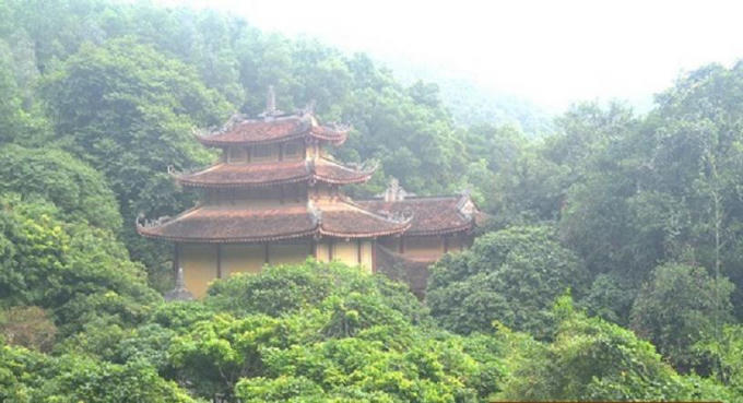 Chùa Thánh Quang chụp từ xa.