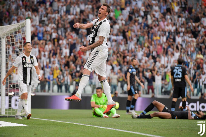 Mandzukic ghi bàn ấn định tỉ số 2-0 cho đội chủ nhà. (Ảnh:Viietnamnet)