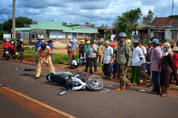 Hiện trường vụ tai nạn giao th&ocirc;ng.