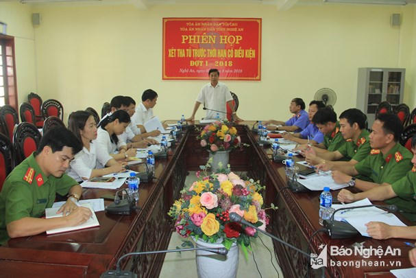 Toàn cảnh phiên họp. (Ảnh: Phạm Bằng)