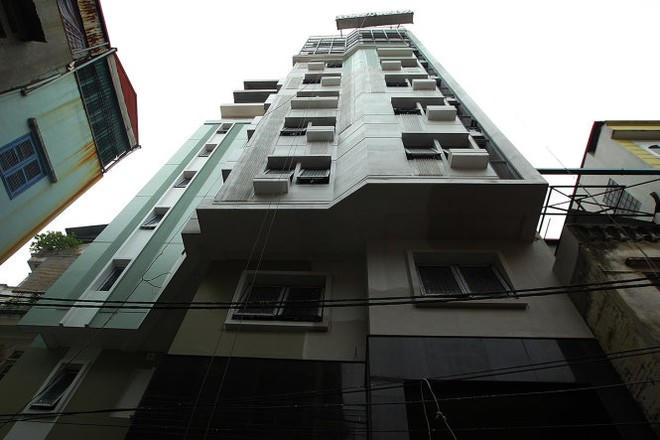 Công trình vi phạm của ông Nguyễn Hoàng Linh và bà Đoàn Thị Kim Loan tại phường Hàng Mã. (Ảnh chụp công trình khi đang hoàn thiện)