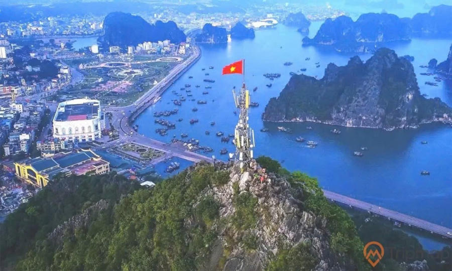 Quảng Ninh hiện có 13 đơn vị hành chính cấp huyện.
