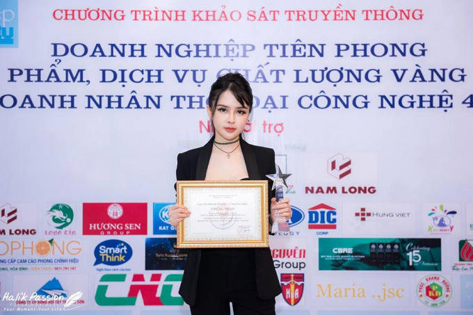 Bà Phan Thị Quỳnh Anh – Tổng Giám đốc Công ty TNHH Thương mại và dịch vụ Slimming Care Việt Nam  cho biết công ty sẵn sàng khởi kiện đối với những kẻ cố tình dàn dựng hình ảnh để bôi nhọ sản phẩm của công ty.