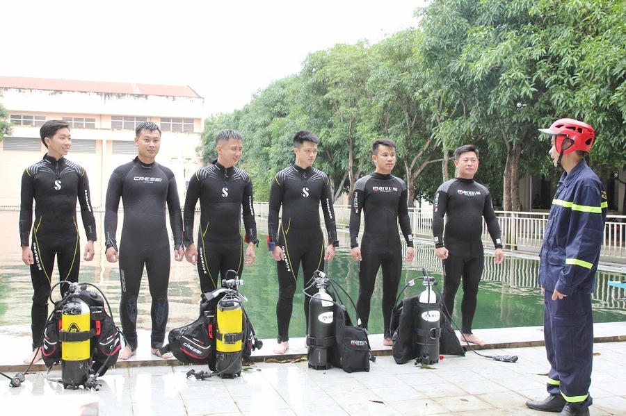 Công tác đào tạo luôn được chú trọng để đảm bảo hoàn thành nhiệm vụ