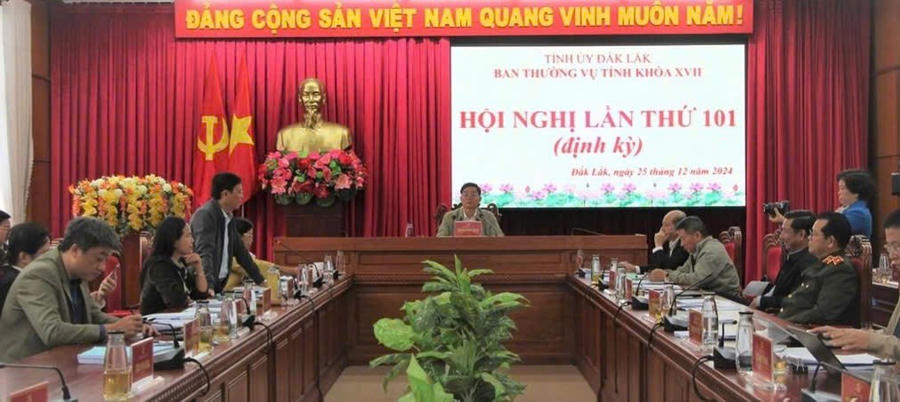Quang cảnh Hội nghị định kỳ Tỉnh ủy Đắk Lắk. Ảnh: Công Lý