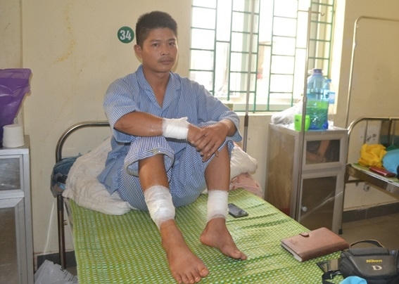 Thượng úy Nguyễn Xuân Trường tại bệnh viện.