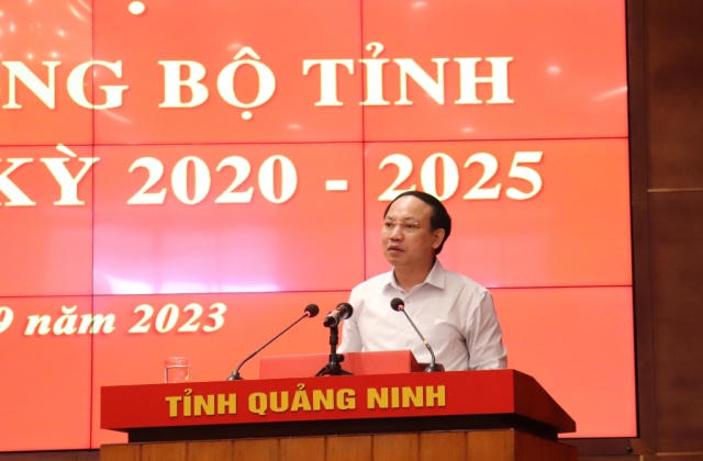Quảng Ninh phấn đấu 8 năm liên tiếp tăng trưởng trên 2 con số