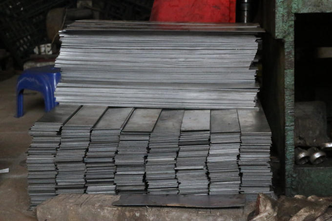 và thép (sản phẩm).