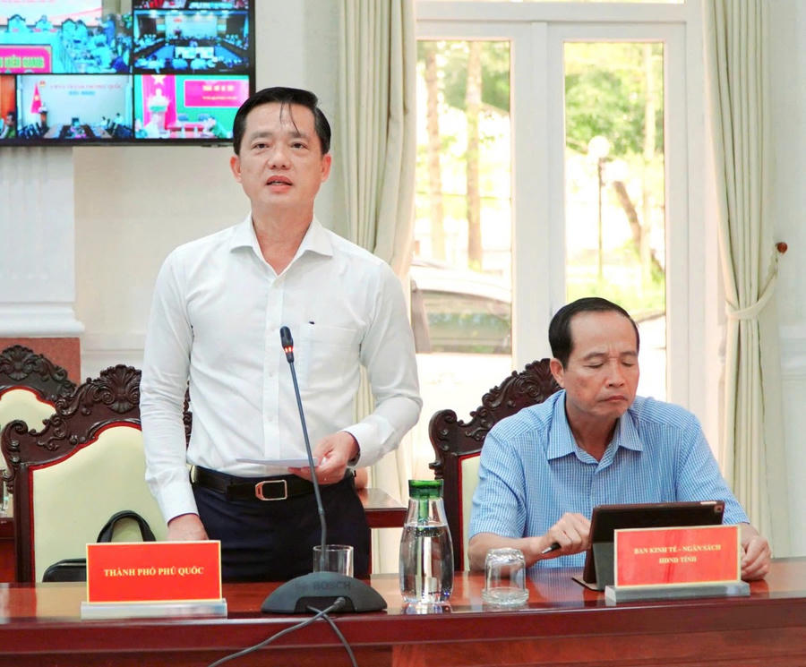Ông Trần Minh Khoa - Chủ tịch UBND TP. Phú Quốc phát biểu tại Hội nghị