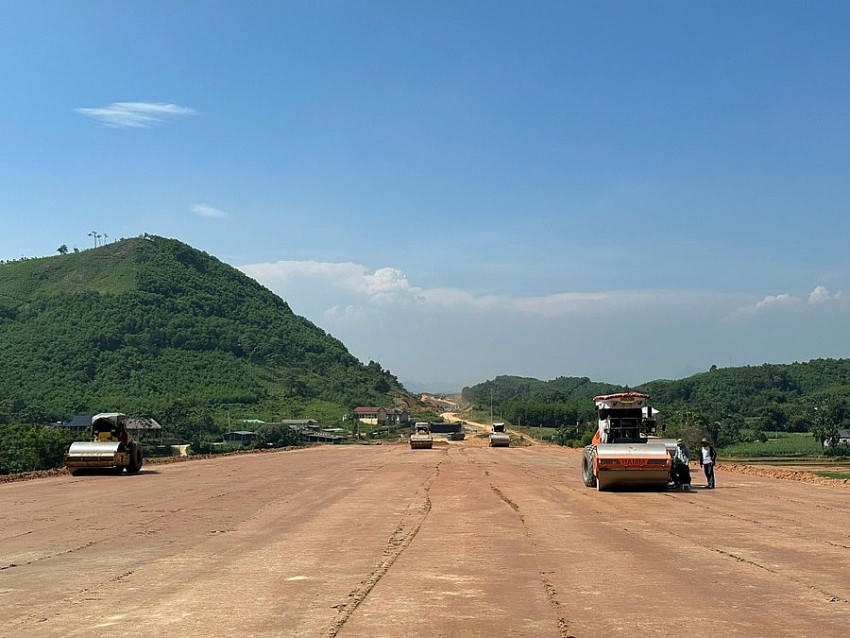 Dự án cao tốc Tuyên Quang - Hà Giang đang được gấp rút thi công.