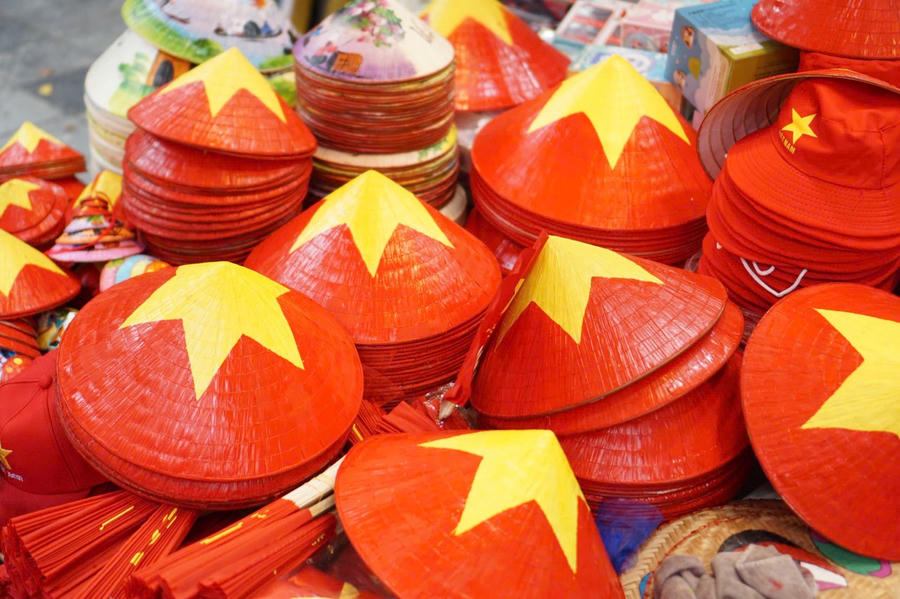 Không khí mừng Quốc khánh 2/9 lan tỏa khắp phố phường Hà Nội