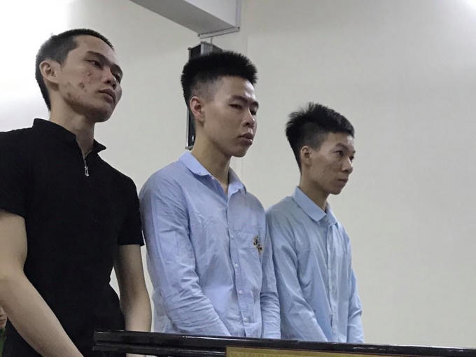 Các bị cáo tại phiên tòa phúc thẩm.