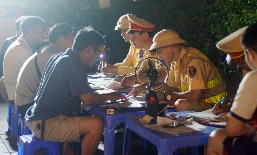 Hàng chục trường hợp vi phạm bị xử lý.