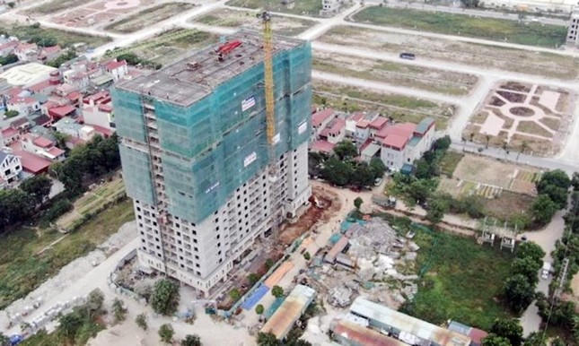 Dự án Khu nhà ở xã hội tại phường Khắc Niệm, có hiện tượng một số tổ chức, cá nhân không được Chủ đầu tư ủy quyền nhưng thực hiện việc môi giới mua bán nhà ở xã hội tại dự án, thu tiền thu ngoài hợp đồng lên đến cả trăm triệu.