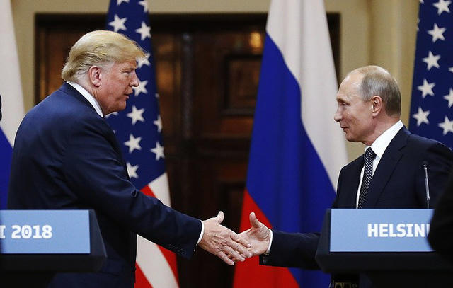Tổng thống Trump và Tổng thống Putin trong cuộc gặp tại Helsinki ngày 16/7 (Ảnh: AP)