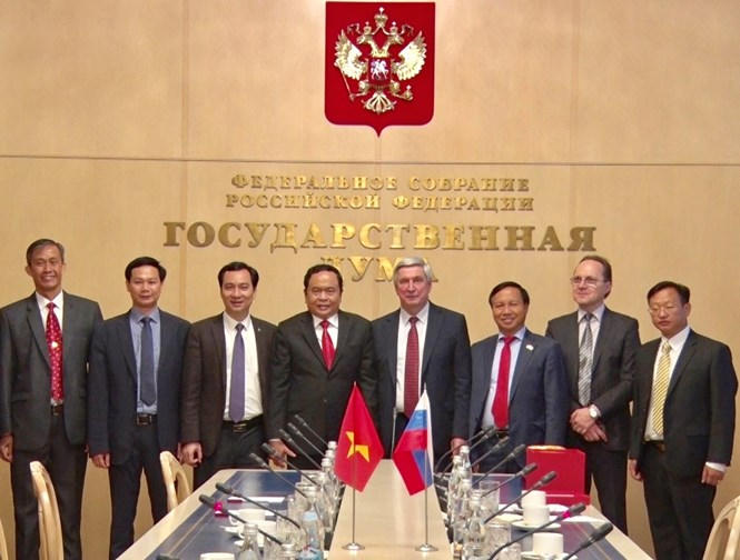 Nhân dân Việt Nam luôn trân trọng những tình cảm tốt đẹp và sự giúp đỡ quí báu mà nhân dân Nga đã dành cho nhân dân Việt Nam trong sự nghiệp xây dựng và bảo vệ đất nước.