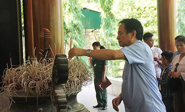 Anh60.