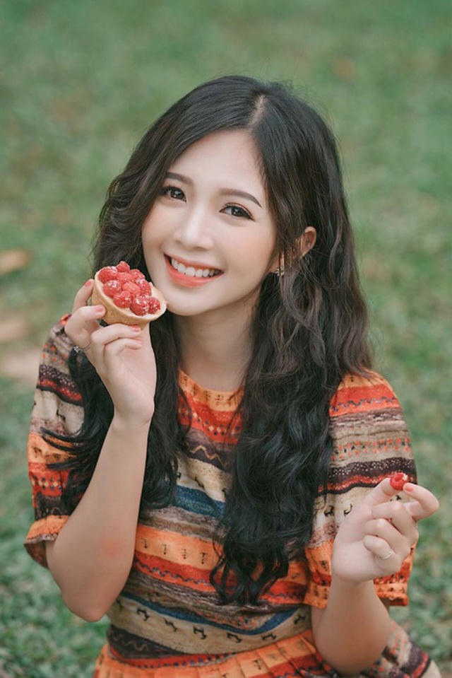 Huyền không ngần ngại với những thử thách, chông gai, bởi cô hiểu cuộc sống không có gì là dễ dàng, muốn đạt được thành công thì phải trải qua cam go và áp lực.