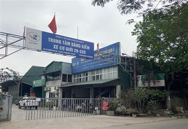 Bắt 6 đối tượng thuộc Trung tâm đăng kiểm xe cơ giới 29-32D.