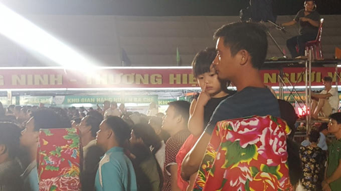 Biển người tấp nập tại lễ khai mạc “Tuần Văn hóa, Thể thao các dân tộc vùng Đông Bắc tỉnh Quảng Ninh”