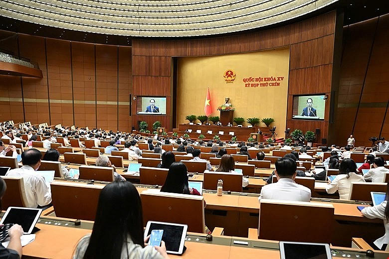 Quang cảnh phiên họp.