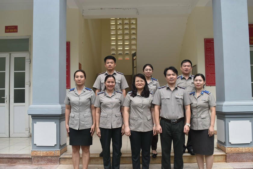 Tập thể lãnh đạo, chấp hành viên Chi cục THADS TP Phúc Yên