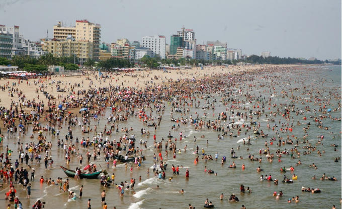 Sẽ bắn pháo hoa tầm thấp khai mạc lễ hôi du lịch biển Sầm Sơn 2018.