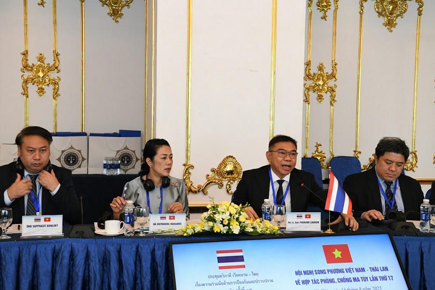 Trung tướng Phanurat Lukboon, Tổng thư ký Uỷ ban kiểm soát ma túy, Trưởng đoàn đại biểu Thái Lan tại Hội nghị.