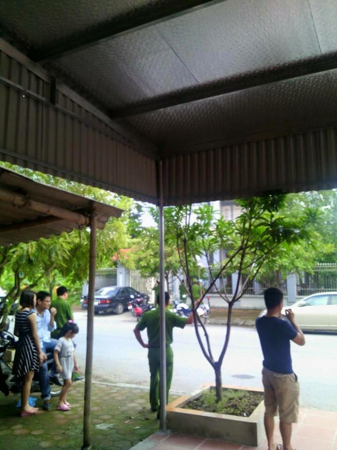 Khu vực nhà đối tượng Đạt bị khám xét trong sáng ngày 6/8. Ảnh: Phủ Lý Club.