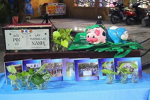 Đơn vị này cũng tổ chức thêm hoạt động lan tỏa lối sống đẹp “ Đổi Pin cũ, lấy tương lai xanh”