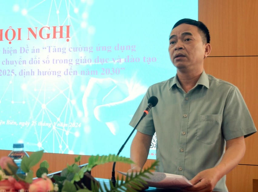 Ông Nguyễn Văn Đoạt - Giám đốc Sở GD&ĐT tỉnh Điện Biên phát biểu tại hội nghị.
