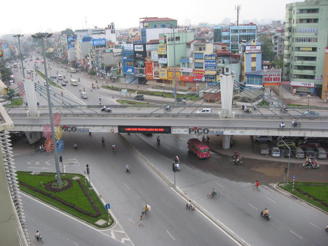 Dự án xây dựng tuyến đường bộ trên cao dọc đường vành đai 2 đoạn từ cầu Vĩnh Tuy đến Ngã Tư Sở, kết hợp với mở rộng theo quy hoạch phần đi bằng đoạn từ Vĩnh Tuy đến Ngã Tư Vọng
