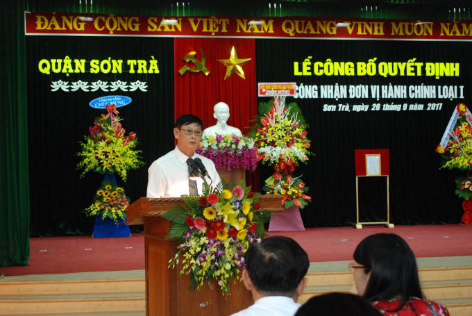 Bí thư Quận ủy Sơn Trà Cao Xuân Thắng phát biểu trong buổi lễ nhận Quyết định.