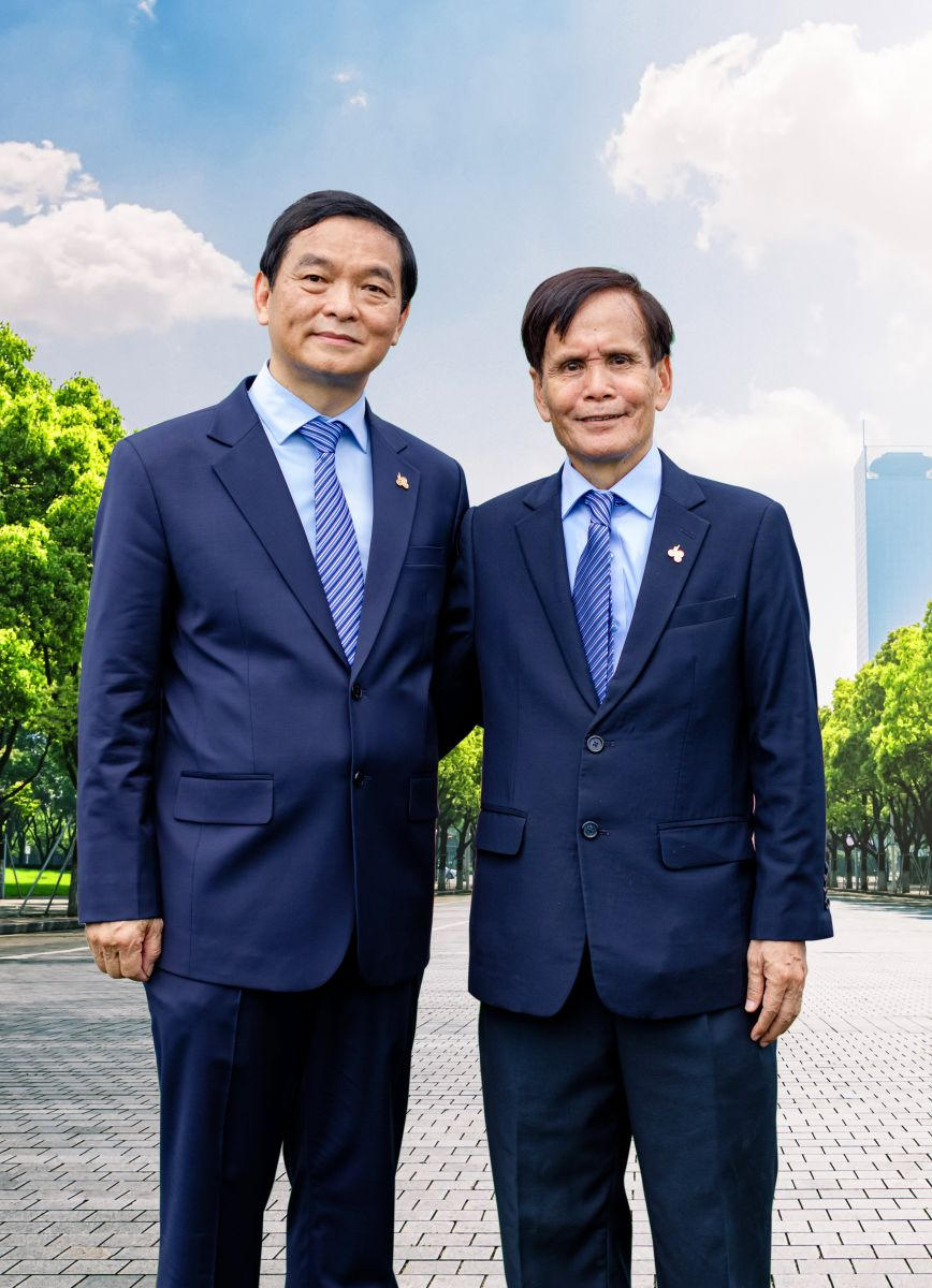 ong-le-viet-hai-chup-hinh-cung-ong-nguyen-cong-phu