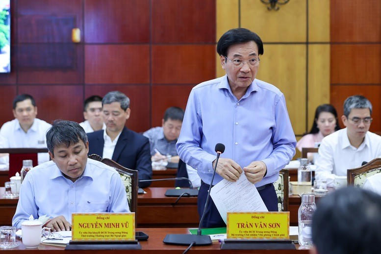 Chủ nhiệm Văn phòng Chính phủ Trần Văn Sơn.