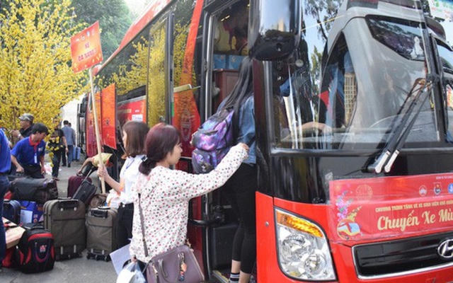 Tặng 1.000 vé xe miễn phí cho sinh viên, công nhân về quê đón Tết
