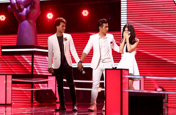 Hansara vỡ òa khi được chọn trong tập 7 Giọng hát Việt 2017.