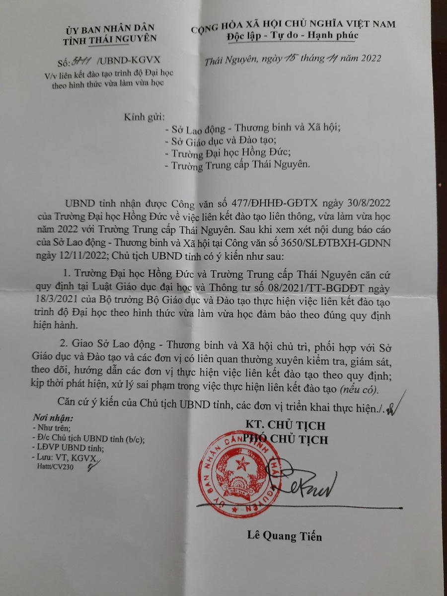 z3885248123702_50104400bf414ff267717f3248dbd67f