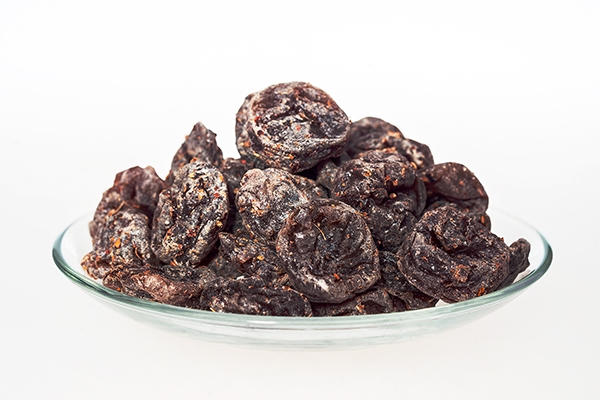 Ô mai mơ chua ngọt Hồng Lam bị phát hiện có chứa đường hóa học vượt ngưỡng từ 6-8 lần cho phép. Ảnh: minh họa.