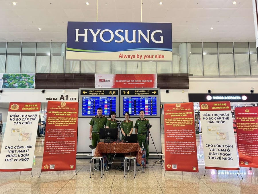 Điểm thu nhận hồ sơ cấp thẻ căn cước lưu động thẻ căn cước tại sân bay quốc tế Nội Bài.